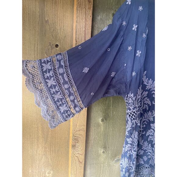 Johnny Was Embroidered Charcoal Gray Tunic XS Eyelet Lace Cupra Rayon - Picture 8 of 16